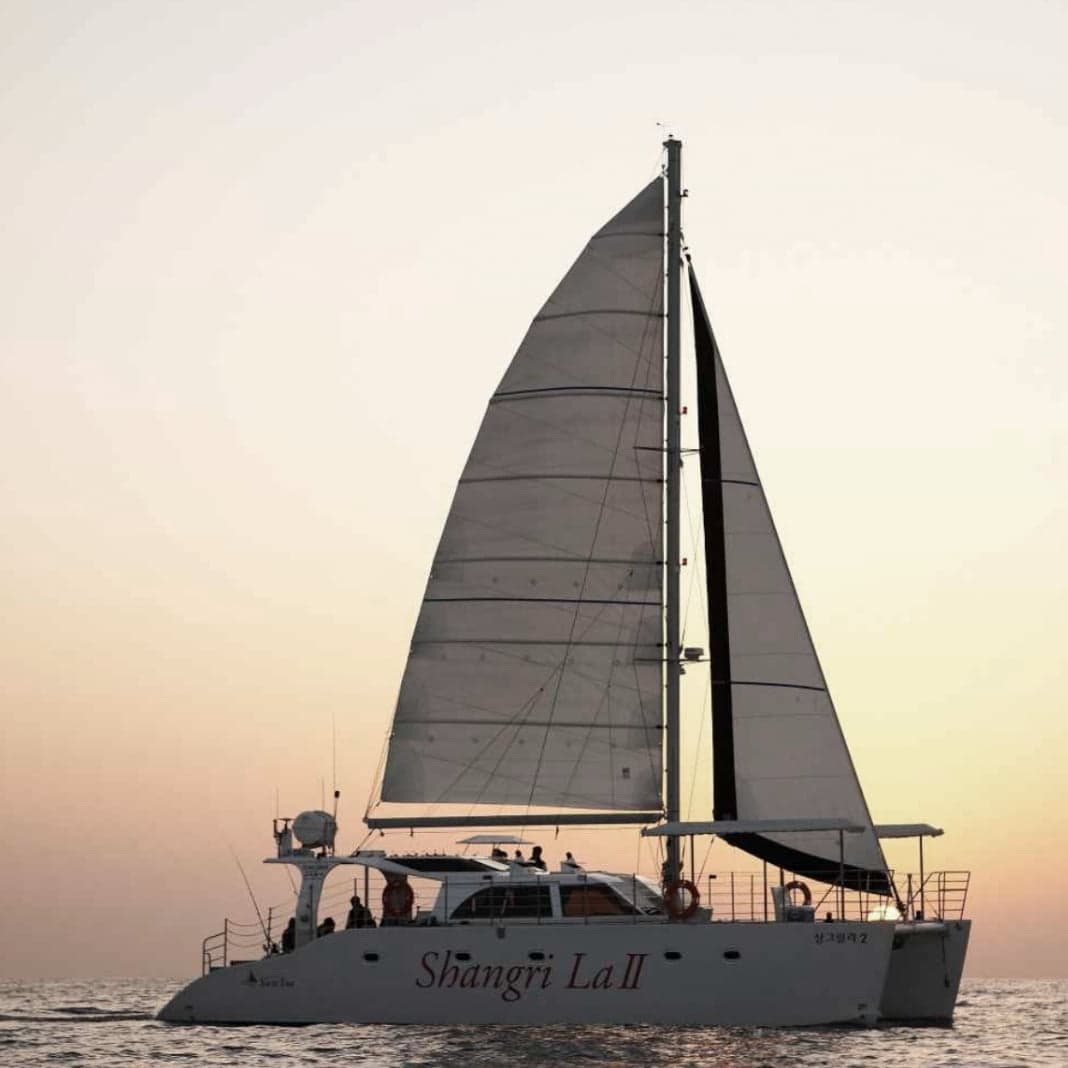 Yacht Tour in Haeundae