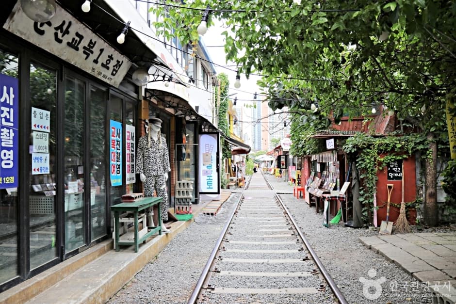 Gunsan, Where Time Stopped