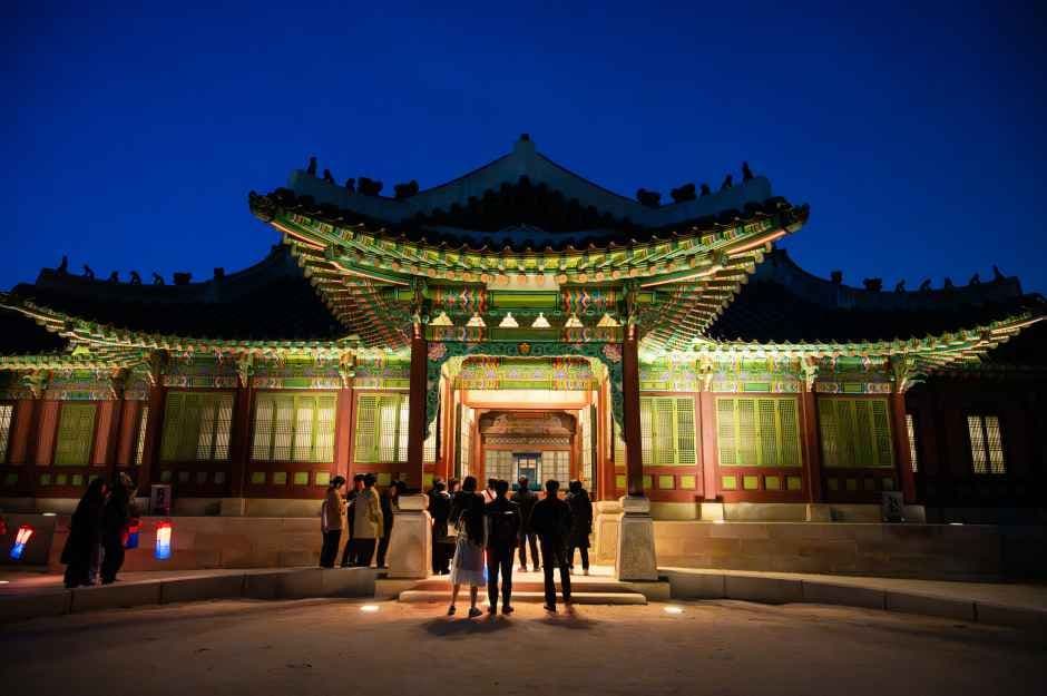 Walk by Lantern Light: Changdeokgung Moonlight Tour