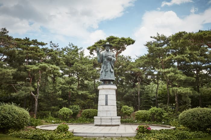 Jeoldusan Martyrs' Shrine